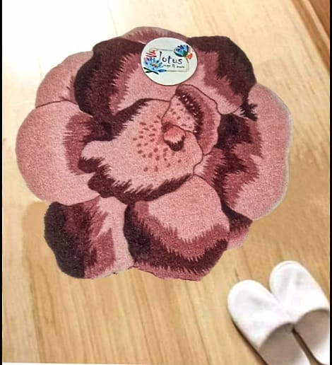 Floral petal mat